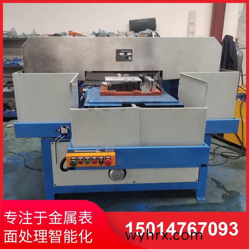 鋁材(cai)直(zhi)紋(wen)拉絲機生(sheng)産供(gong)應